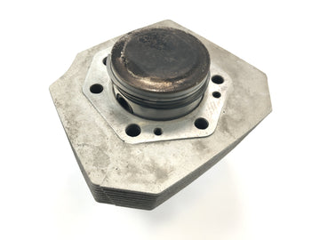 MOTO GUZZI CALIFORNIA 2 1000 VT [1982] - cylinder with piston on the right