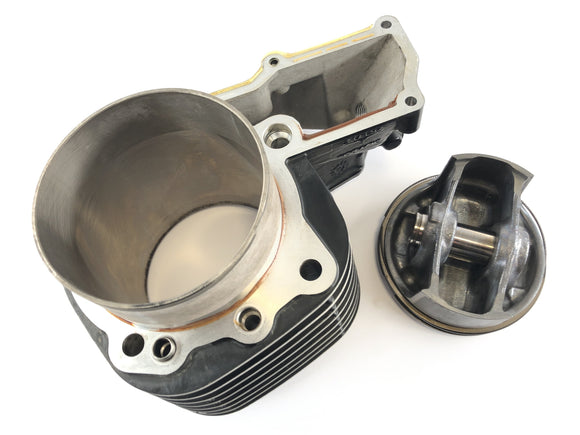 BMW R 1200 C 259C [1997] - Cylinder med stempel til højre