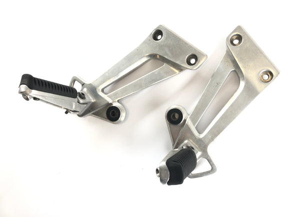 Yamaha XJR 1200 4PU [1995] - Passenger footrests left and right with holder set
