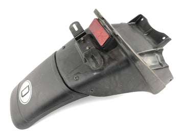 Kawasaki ZX -10 ZXT00B [1990] - Proteção de respingos no suporte da placa traseira