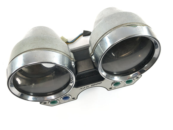 Yamaha XJR 1200 4PU [1996] - Cockpit Instrumentenhalter Tachogehäuse ohne Tacho und Drehzahlmesser
