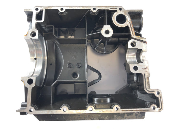 BMW K 1200 RS [2002] - Корпус двигателя Нижняя часть крышки двигателя