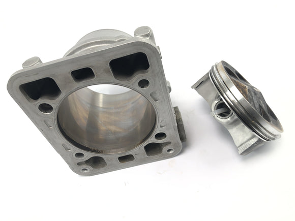 Ducati Monster S4R M4 [2004] - Zylinder mit Kolben hinten stehender Zylinder