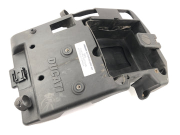 Ducati 999 H4 [2003]  - バッテリーボックスブラケットカバー