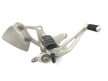 BMW R 1200 ST R1ST [2006] - Jalantuen järjestelmän kuljettajan jalkatuki oikealla jarrupolkimella - 0