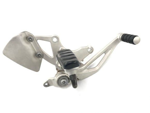 BMW R 1200 ST R1st [2006] - Footstest System Driver Footstustel rechtstreeks met rempedaal