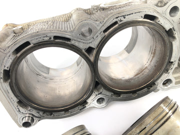 ヤマハTRX 800 4UN [1996]  - ピストンを備えたシリンダー849ccm摩耗の兆候 - 0