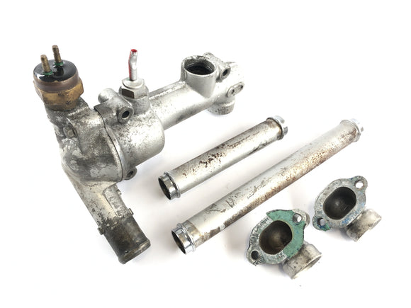 Honda Goldwing GL 1100 SC02 [1980] - Thermostatgehäuse mit Kühlmittelleitungen