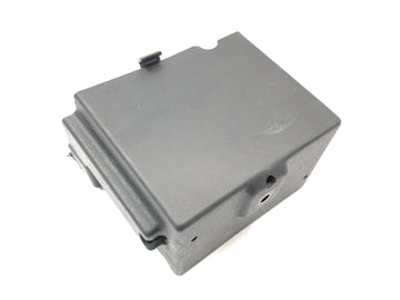 Triumph Daytona 900 T300 [1996] - Akkukotelon akun kannen kotelon suojakansi - 0