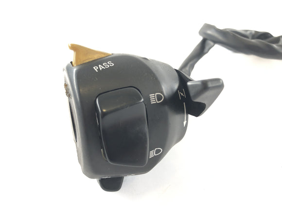 Suzuki Bandit 1200 Gv75a [1998] - I raccordi per manubrio switch sinistro