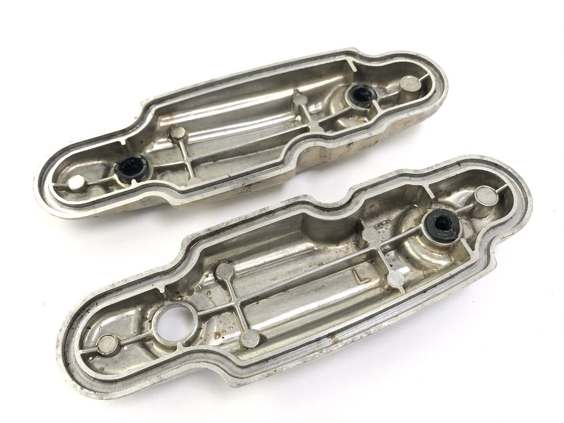 Honda CB 650 RC03 [1981] - valve cover