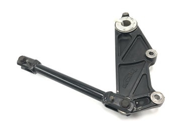 Triumph Adventurer 900 T309RT [1998] - Bremsanker mit Bremsankerstrebe Bremssattelaufnahme hinten - 0