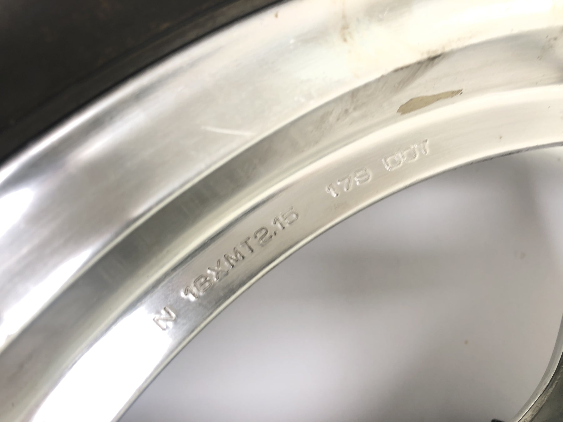 Honda CB 650 RC03 [1981] - Rear wheel rim 2.15x18"