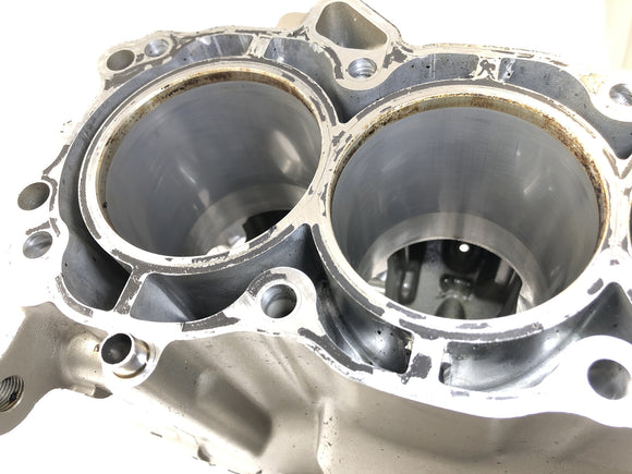 Honda CBF 1000 A SC58 [2006] - Blocco motore per alloggiamento a motore con prese in esecuzione e cilindri