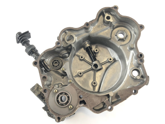 川崎KMX 125 B [1998]  - 右のカップリング蓋にモーターの蓋