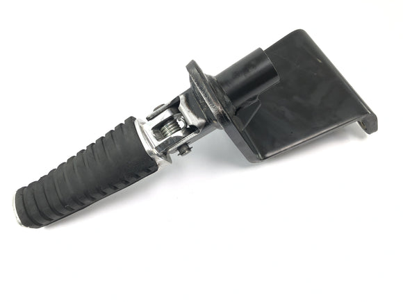 Suzuki VZ 1500 WVCU [2011] - Apoio para os pés do motorista esquerdo Apoio para os pés do motorista com suporte