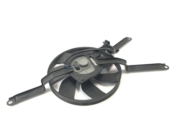 Suzuki VZ 1500 WVCU [2011] - Jäähdyttimen jäähdyttimen tuuletin