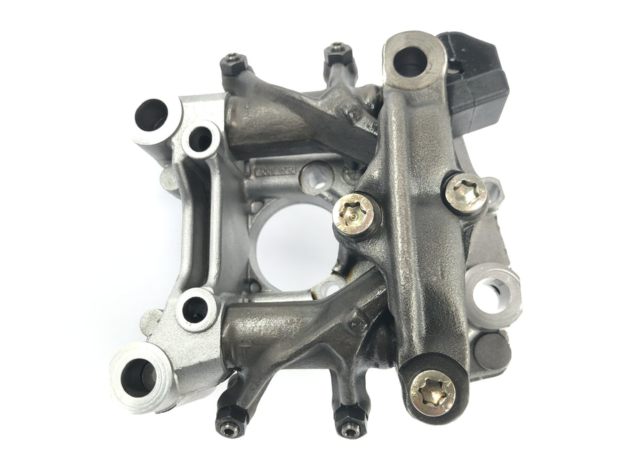 BMW R 1150 RS R22 [2003] - ロッカー アーム ブラケット ロッカー アームのペアは、左右のロッカー アーム ブラケットをサポートします