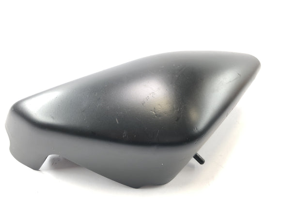 スズキ VZ1500 WVCU [2011] - サイドカバー カバー サイドパネル 左カバー サイド L