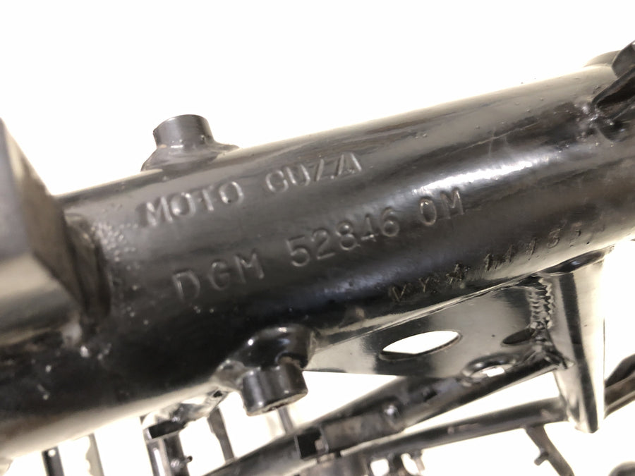 Moto Guzzi California III VY Integrale [1990] - Ramme med papirer