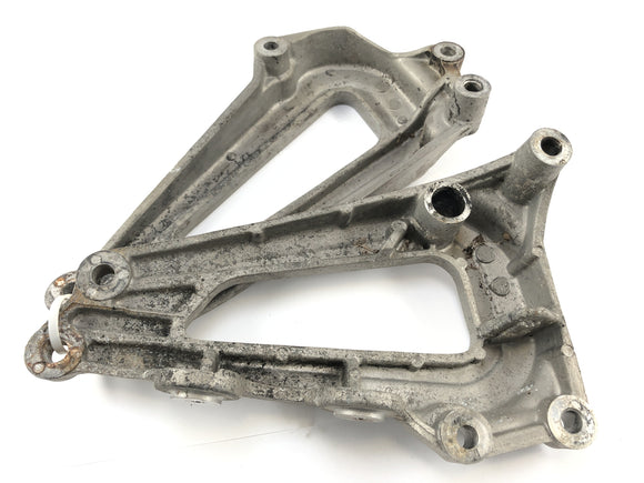 Yamaha XV 750 5G5 [1982] - Fußrastenaufnahme links und rechts