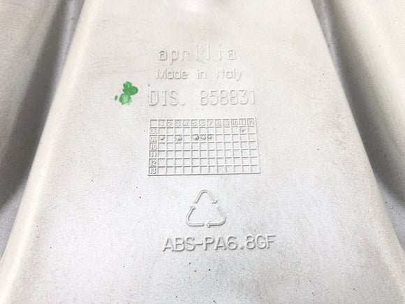 Apryia RSV4 1000 [2010]  - 前のタンククラッディングカバー