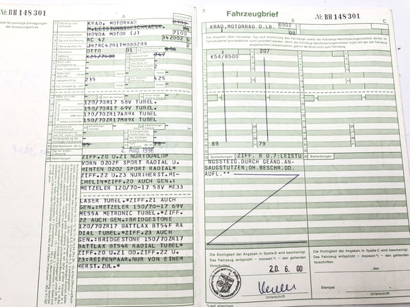 Honda CB 750 RC42 [1996] - рама с бумагами