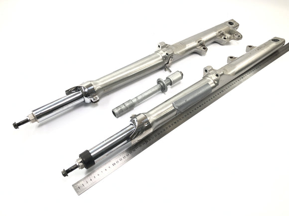 BMW R 850 C 259C [1999] - Fork Telelever -haarukka etu -akselilla