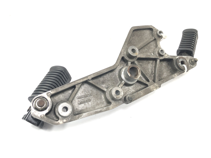 Kawasaki Z 1100 Kzz10a [1984] - Placa de apoio para os pés à direita com apoios para pés