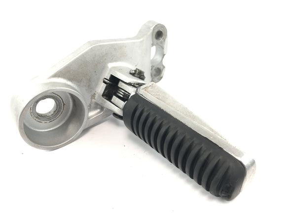 Yamaha MT 03 RM02 [2007] - Fußraste Fahrerfußraste links