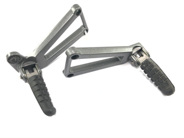 Cagiva Planet 125 [1998] - 後部乗客フットレスト ホルダー ペア用ホルダー付き助手席フットレスト - 0