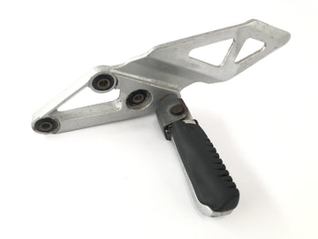 Suzuki GSX-R 1100 W GU75 C [1994] - Opěrka nohou řidiče, opěrka levé nohy