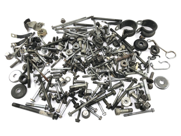 Kawasaki Zephyr 750 ZR750C [1994] - Restteile und Schrauben Konvolut