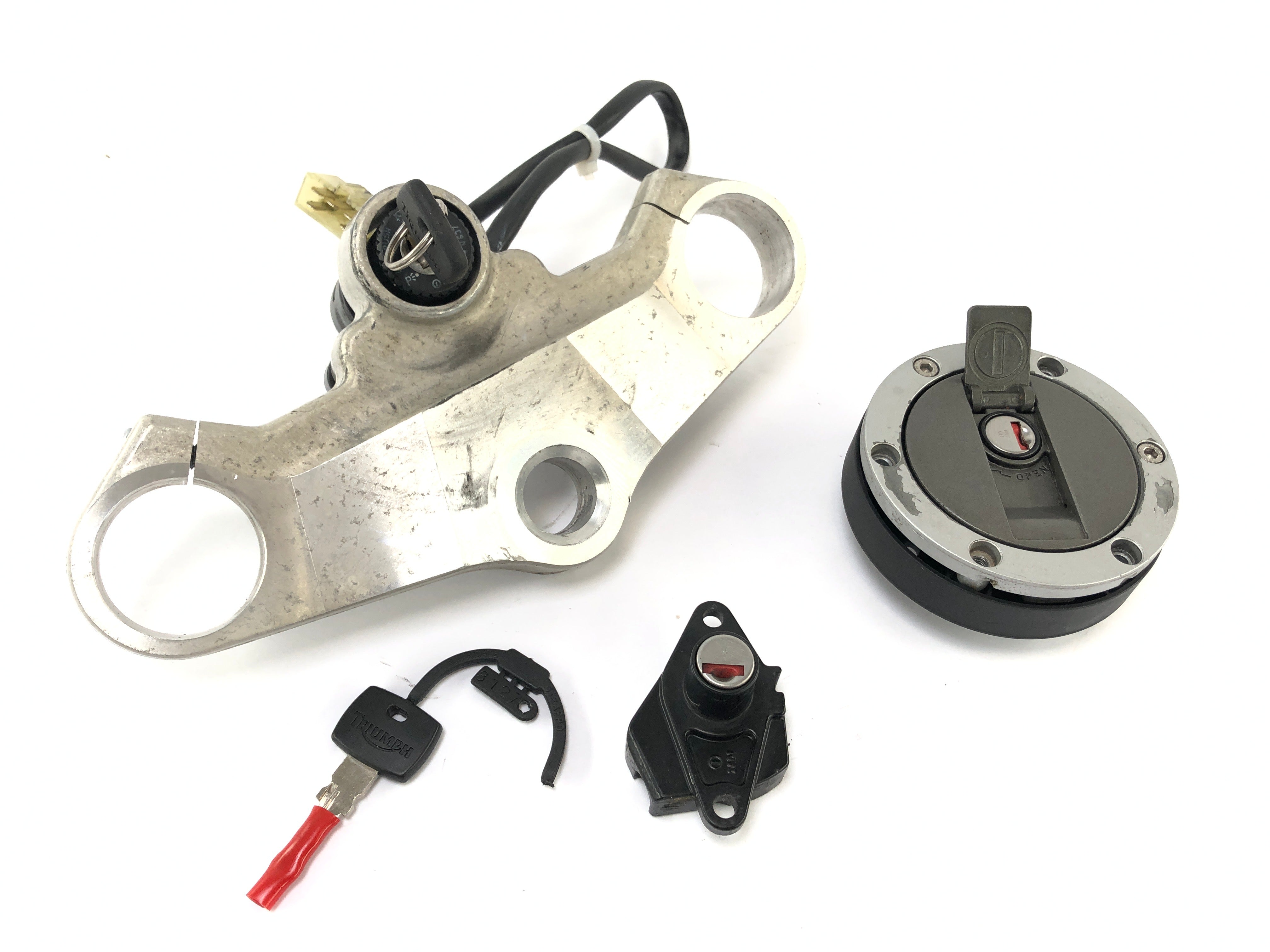 Triumph Daytona 955i T595 [1999] - Castle Set Tank Lock tenningslås over