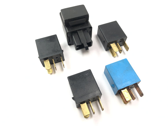 Triumph Street Triple R 675 D67ld [2010]  -  Relais Konvolut