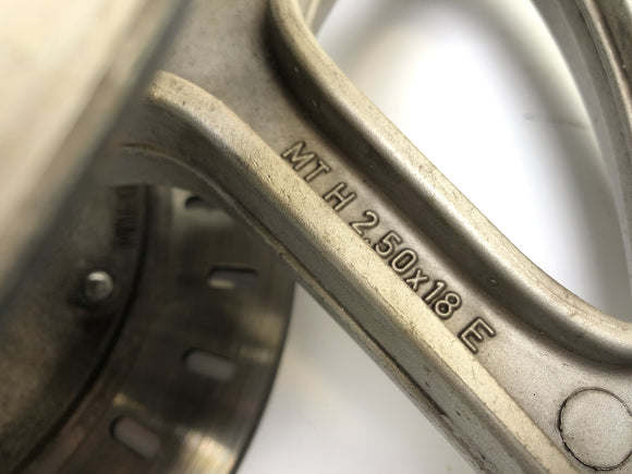 BMW K 100 RT [1988] - Brabku zadního kola za sebou