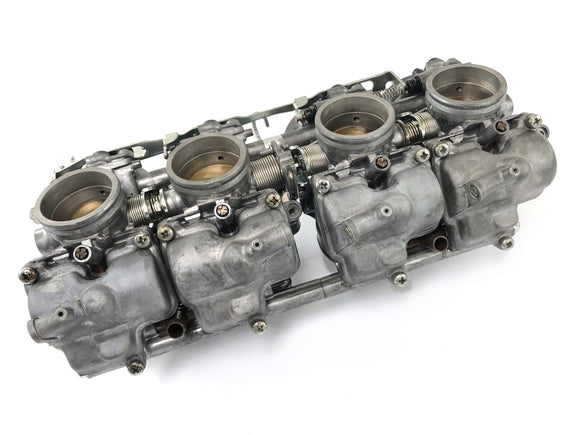 Honda CBR 900 RR SC28 [1994] - Karburátor karburátoru musí být