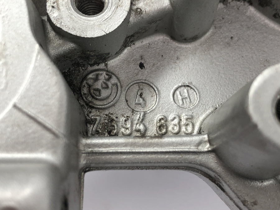 BMW R 1200 R R1ST [2008] - Gaffelbrygga i toppen av styrets klämma