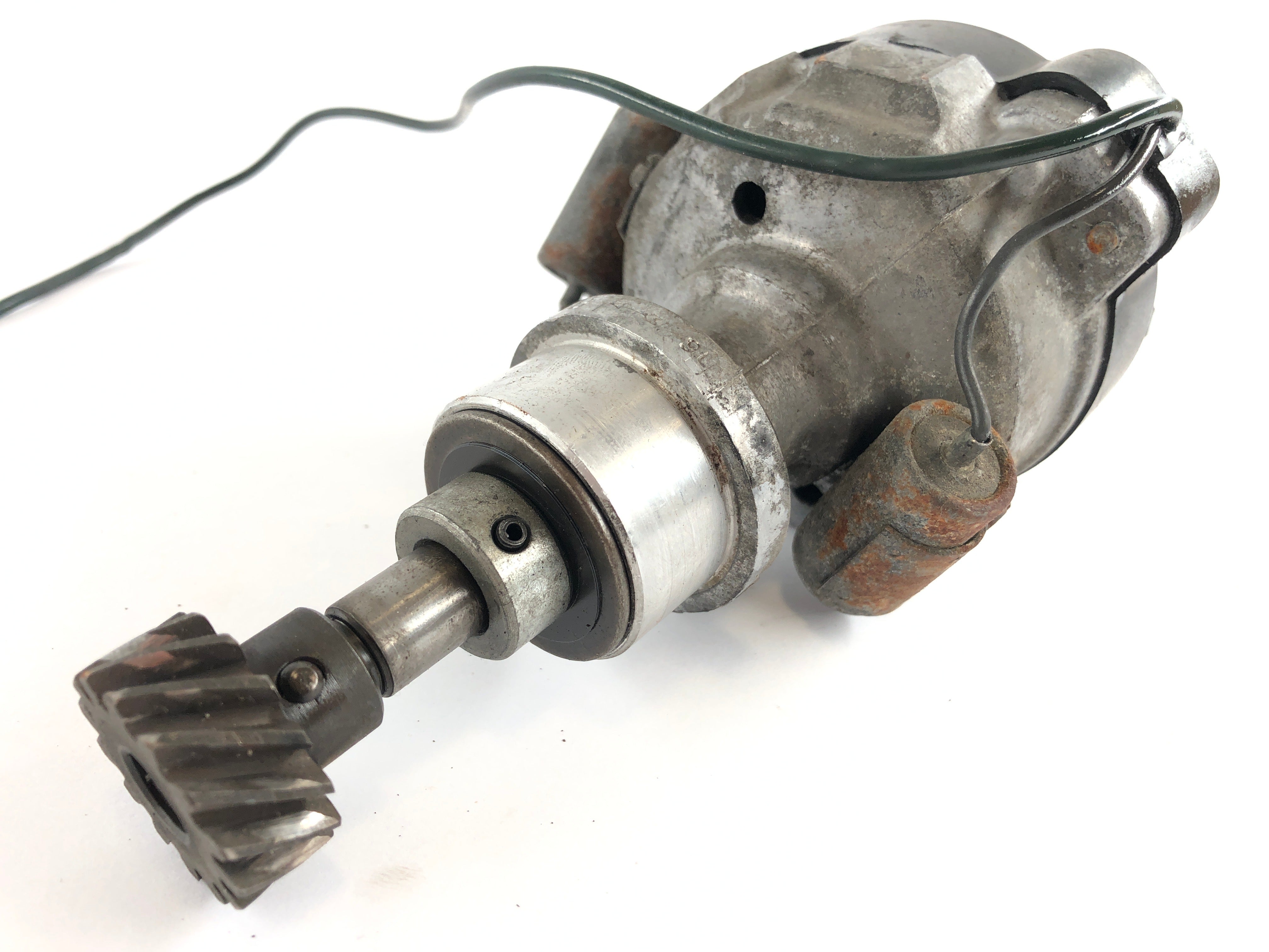 Moto Guzzi 850-T3 [1980] - Ignition distributor