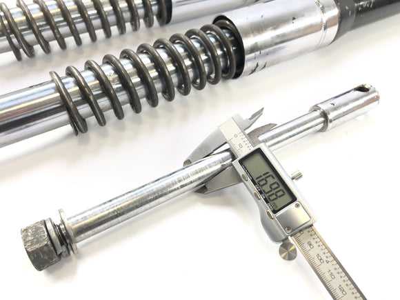 Moto Guzzi V7 Special [1971] - Gabel Tel Bedeland z osi