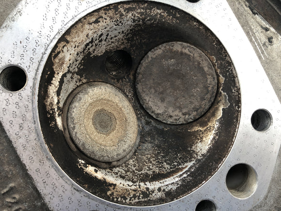 BMW R 100 RT 247 [1981] - cylinder head on the right