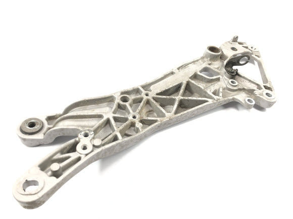 Yamaha GTS 1000 4FV [1997] - Peg retaining plate right