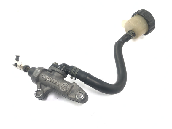 Yamaha YZF R1 RN01 [1998] - Brzdové čerpadlo za sebou