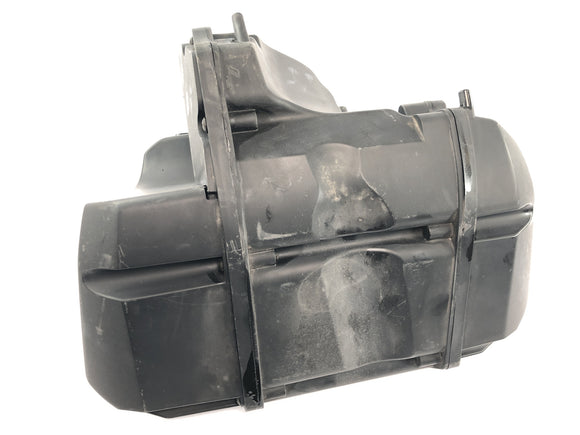 Yamaha MT 03 RM02 [2007] - skříň vzduchového filtru skříň vzduchového filtru airbox