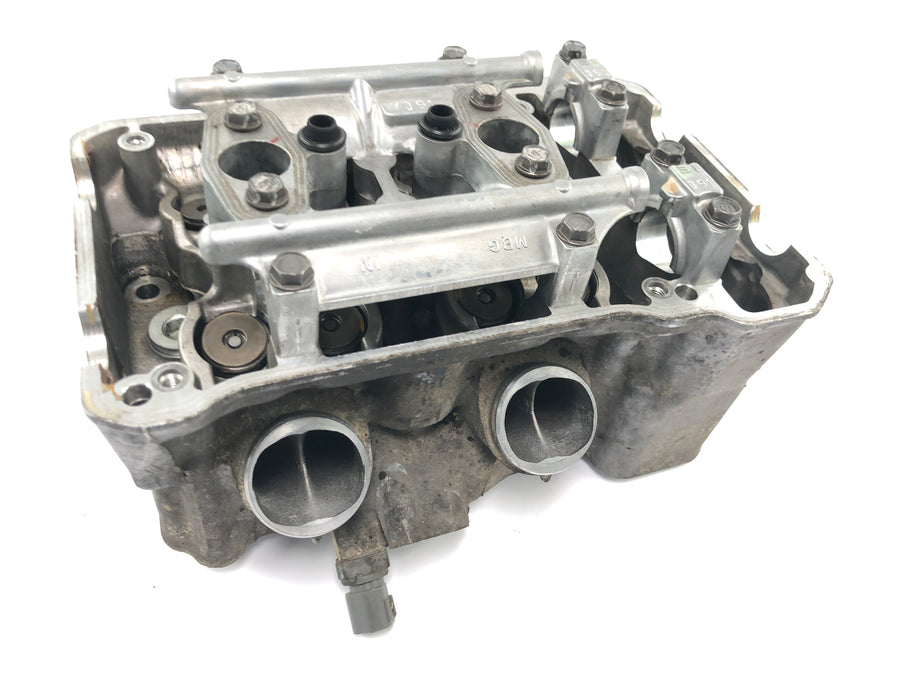 Honda VFR 800 FI RC46 [1999] - Sylinderhodeventiltog forbrenningskammermotorhode foran