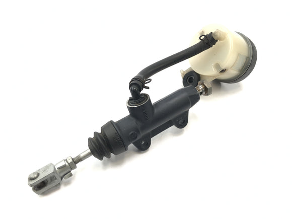 Aprilia RST 1000 Futura [2002] - Rempomp achter