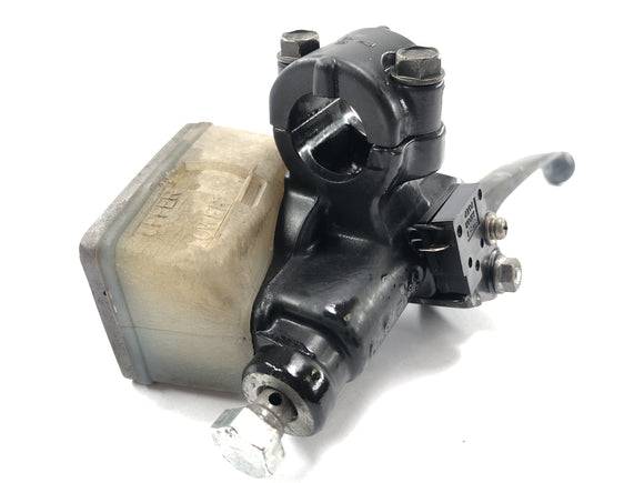 Honda GL 500 Silversching PC02 [1982] - Тормочный цилиндр Основной тормозный цилиндр на рычаге переднего тормоза