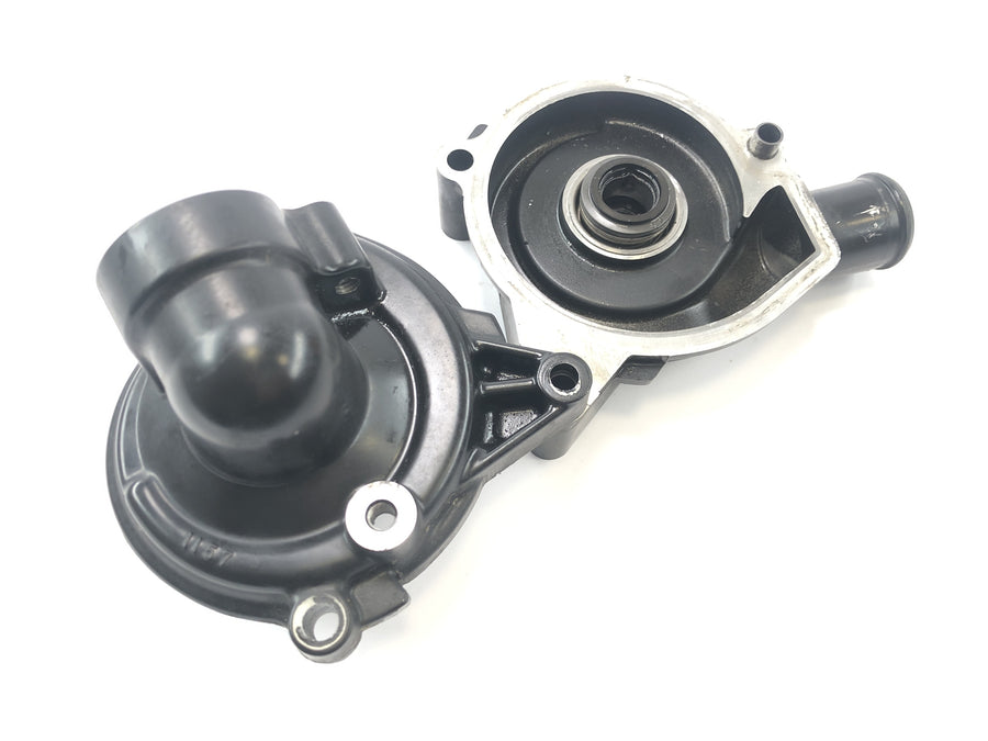 Kawasaki ZX 12 R ZXT20A [2001] - Waterpompbehuizing deksel behuizingsdeksel