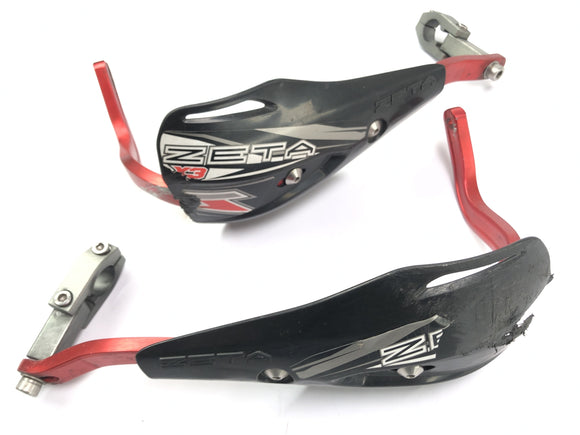 SWM SM 125 R [2018]  - 手动保护器残障工程师保护器Zeta带有磨损迹象