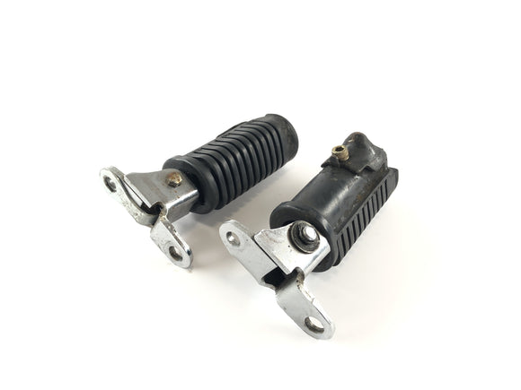 Honda CB 900 F SC01 [1981]  - 左右のドライバーのフットレスト